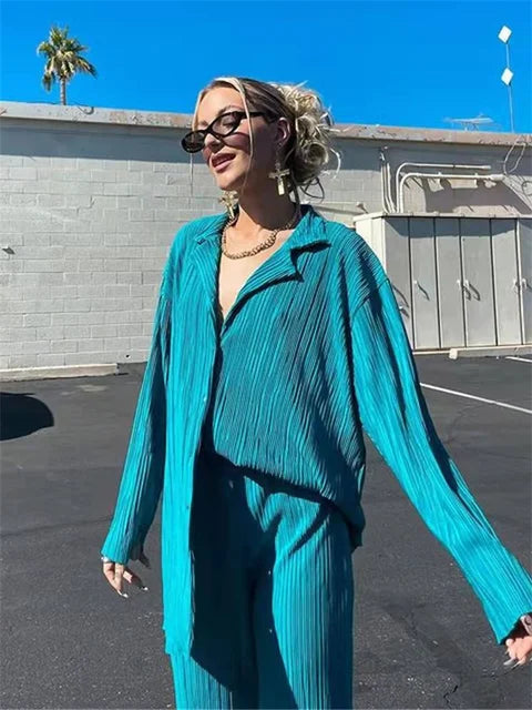 Ensemble Chemise et Pantalon Plissés